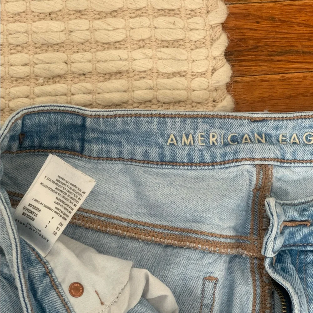 Size 4 - Picture 3 of 4